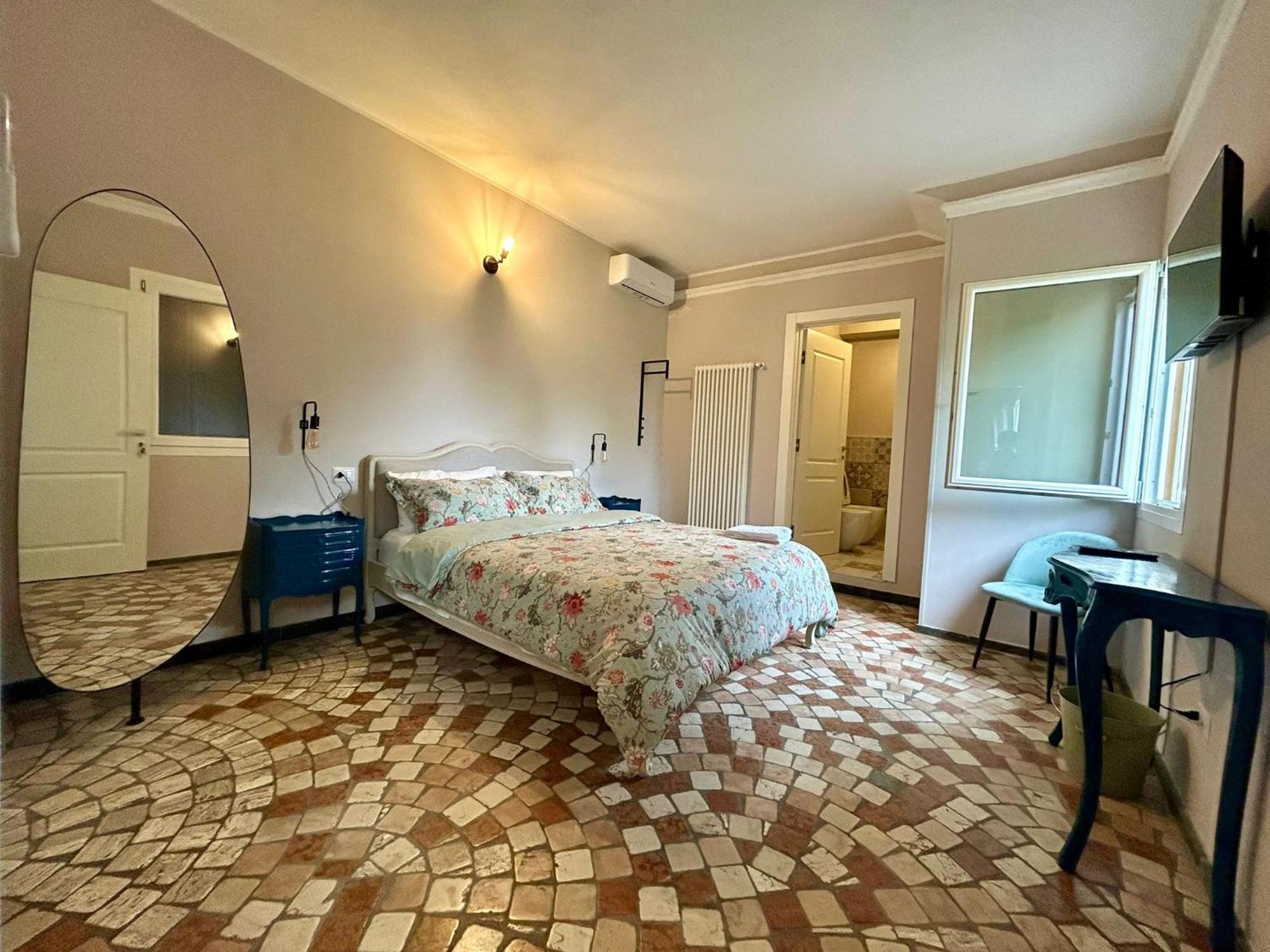 Al Civico 73 Bed & Breakfast Карпи Стая снимка